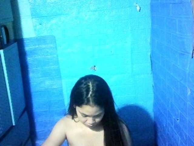 bigbooty24 live cam on UnifiedCams
