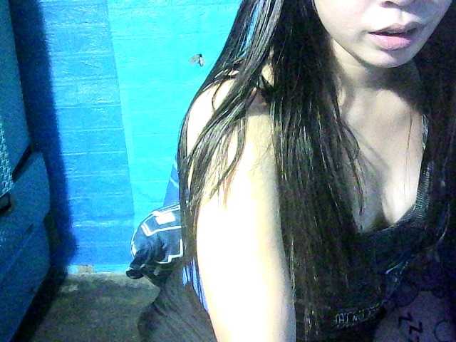 bigbooty24 live cam on BongaCams
