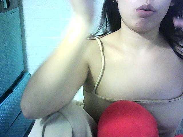 bigbooty24 live cam on BongaCams