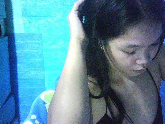 Velvetkiss24 webcam
