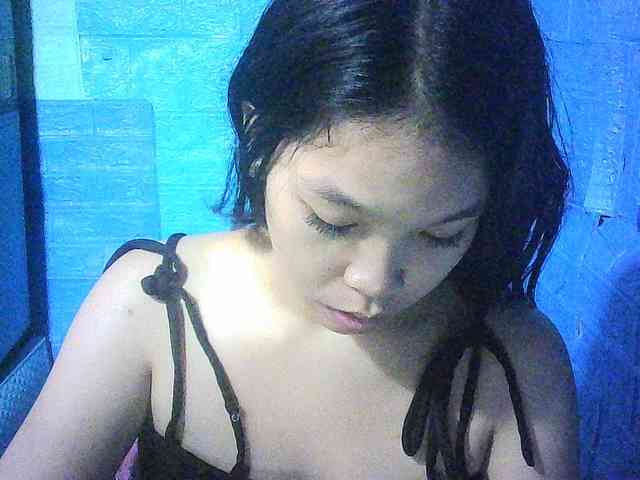 Velvetkiss24 webcam