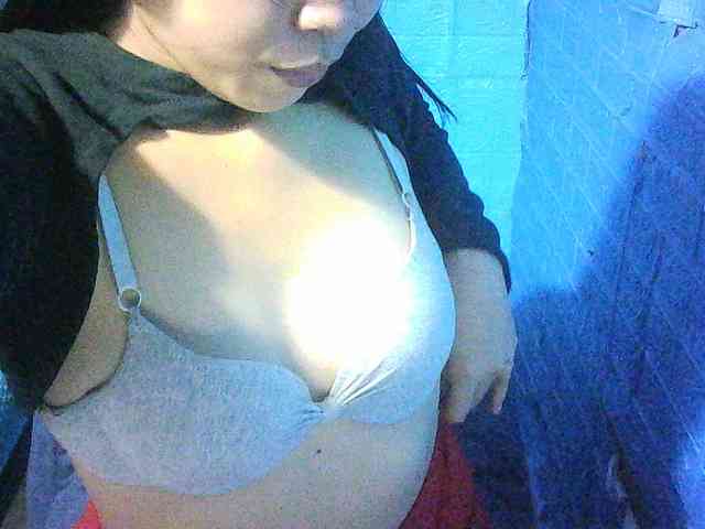 bigbooty24 webcam