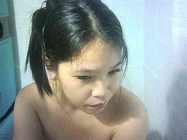 Velvetkiss24 webcam