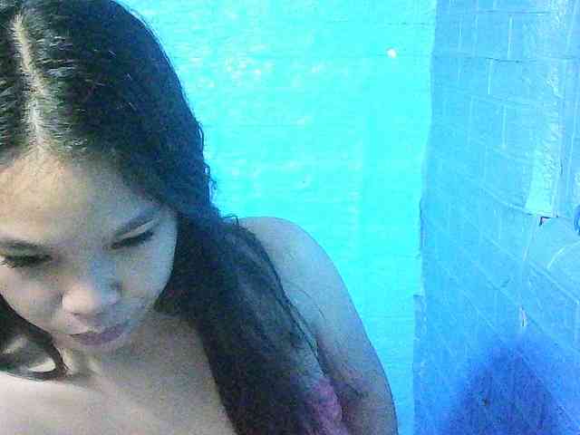 Velvetkiss24 webcam