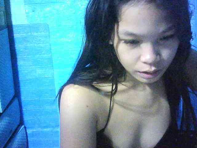 Velvetkiss24 webcam