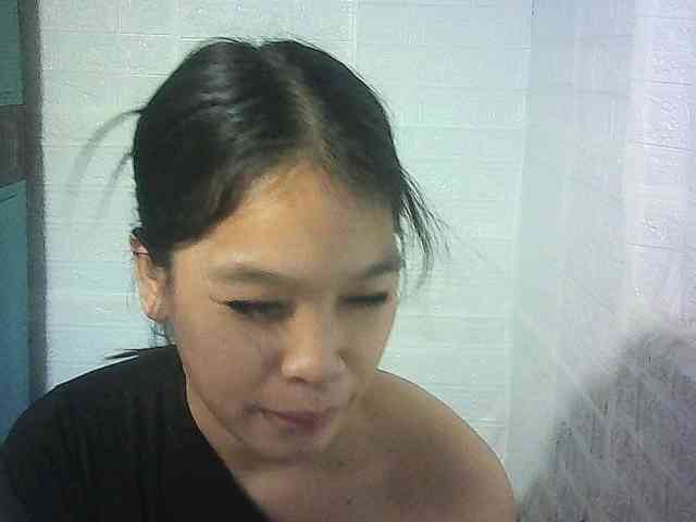 Velvetkiss24 webcam