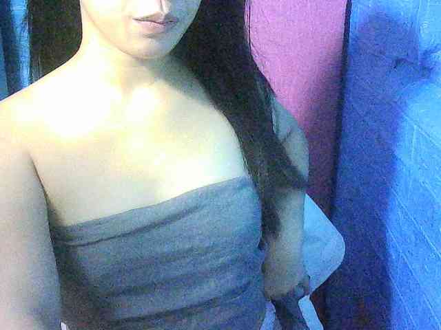 Velvetkiss24 webcam