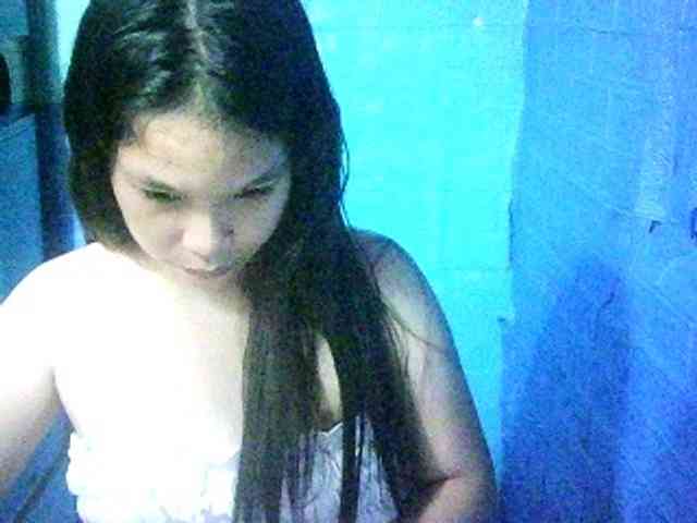 Velvetkiss24 webcam
