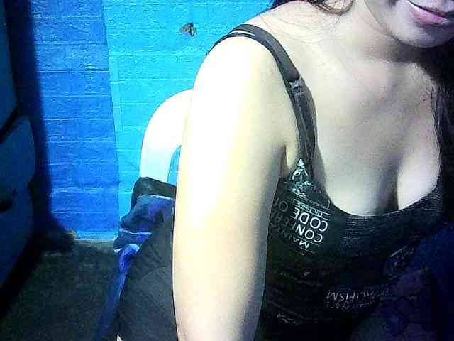 bigbooty24 webcam