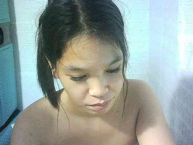Velvetkiss24 webcam