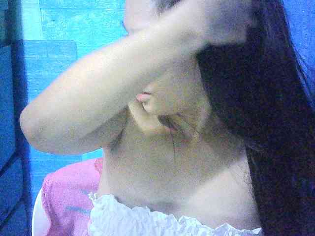 Velvetkiss24 webcam