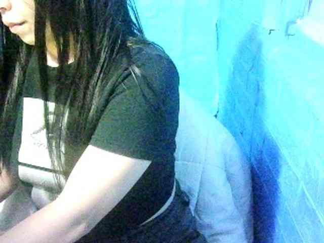 Velvetkiss24 webcam
