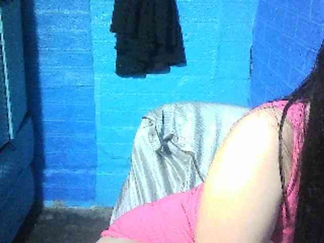 bigbooty24 webcam
