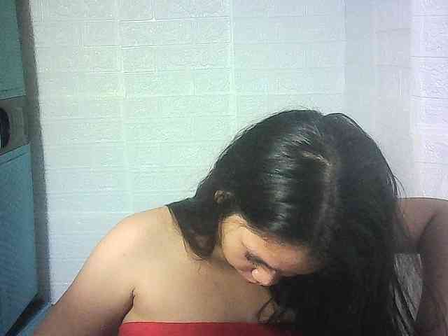 Velvetkiss24 webcam
