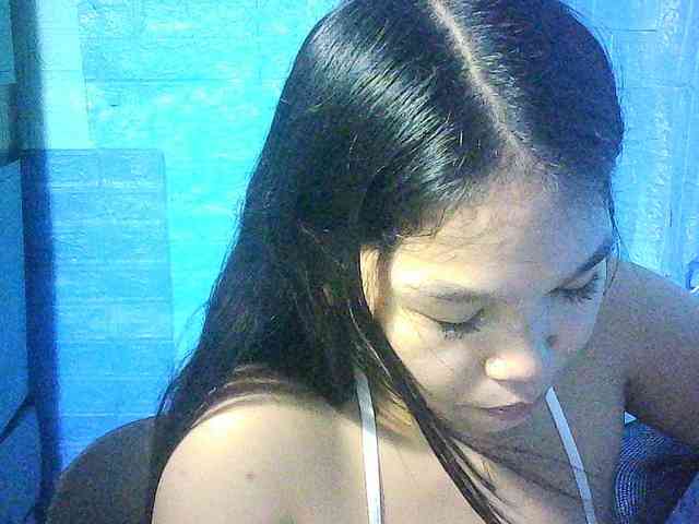 Velvetkiss24 webcam