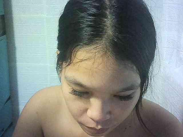 Velvetkiss24 webcam