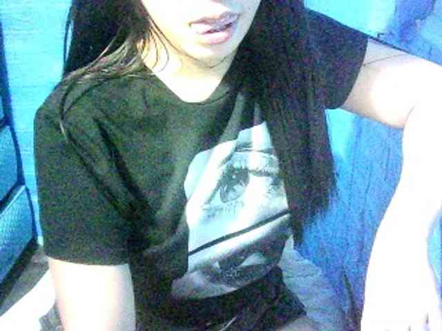 Velvetkiss24 webcam