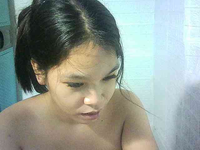 Velvetkiss24 webcam