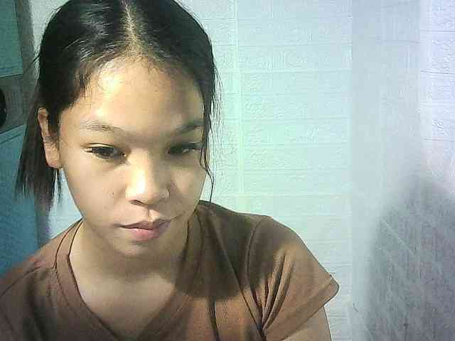Velvetkiss24 webcam