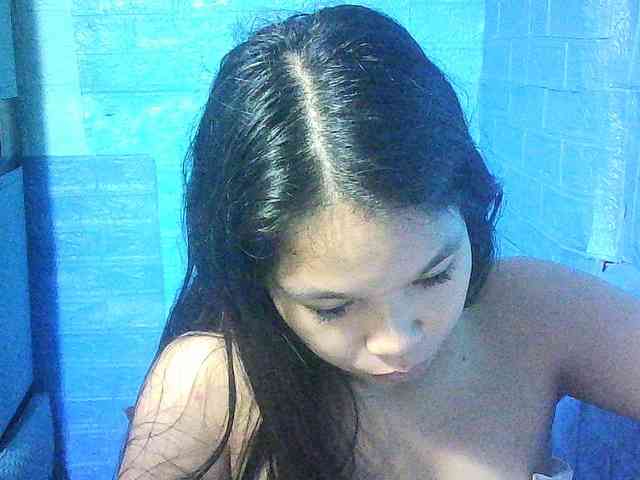 Velvetkiss24 webcam