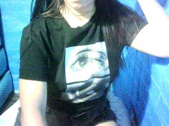 Velvetkiss24 webcam