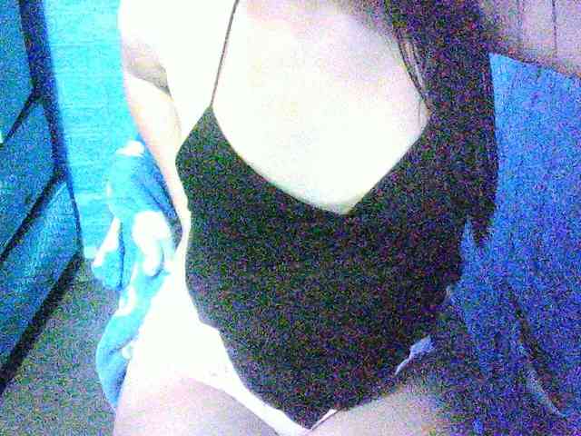 Velvetkiss24 webcam