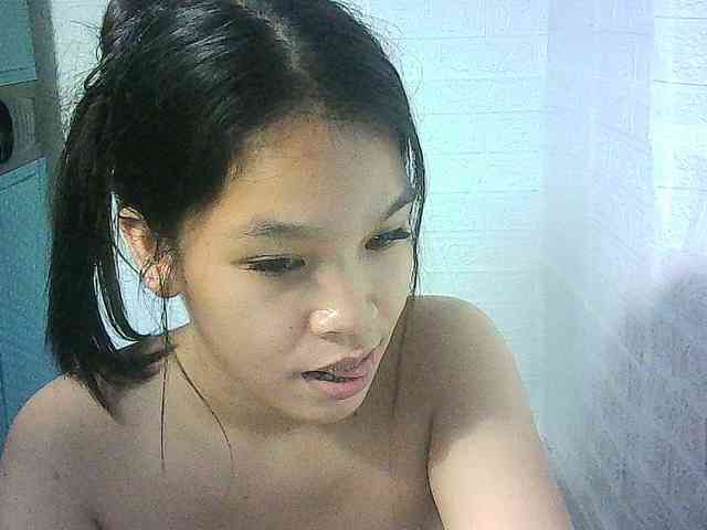 Velvetkiss24 webcam