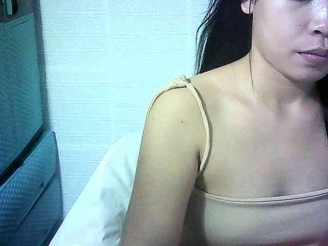 Velvetkiss24 webcam