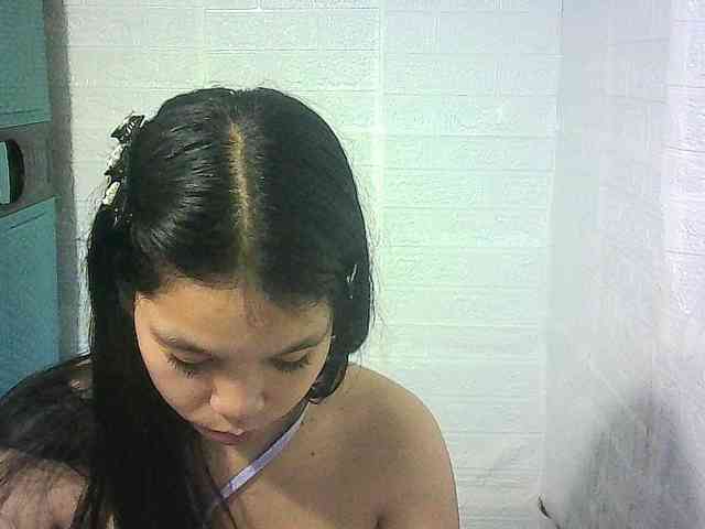 Velvetkiss24 webcam