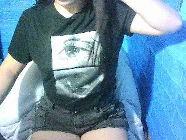 Velvetkiss24 webcam
