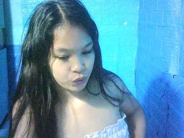 Velvetkiss24 webcam