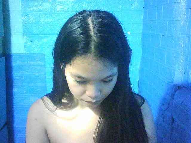 Velvetkiss24 webcam