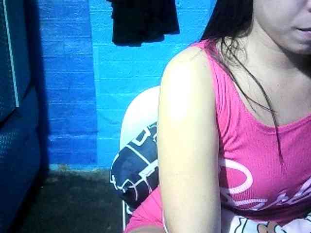 bigbooty24 webcam