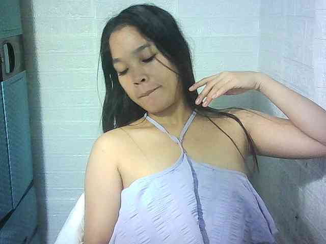 Velvetkiss24 webcam