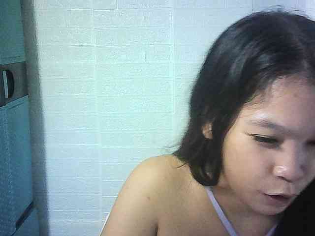 Velvetkiss24 webcam