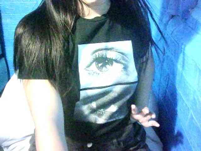 Velvetkiss24 webcam