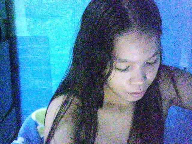 Velvetkiss24 webcam