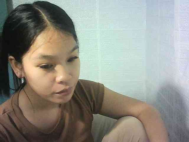Velvetkiss24 webcam