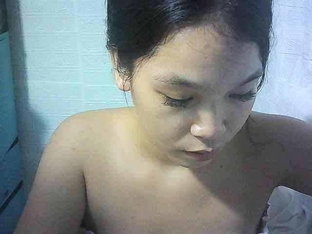 Velvetkiss24 webcam