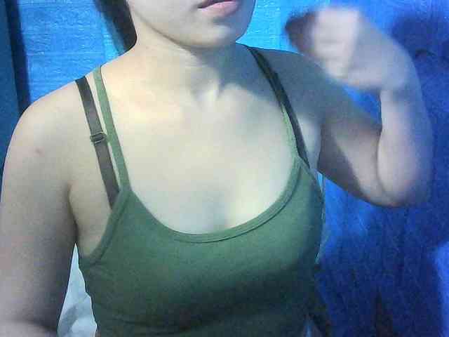 Velvetkiss24 webcam