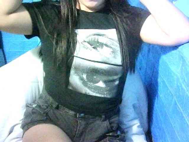 Velvetkiss24 webcam