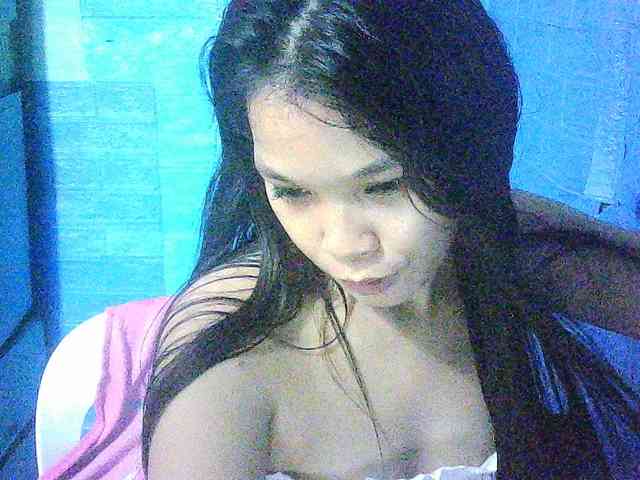 Velvetkiss24 webcam