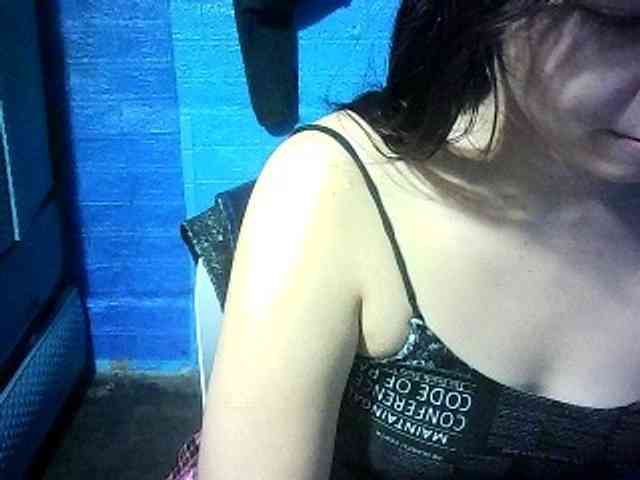 bigbooty24 webcam