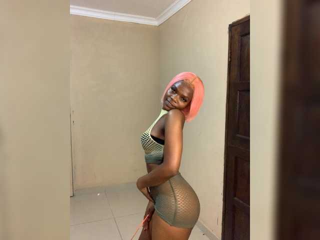 Zuludoll Live Cam on BongaCams