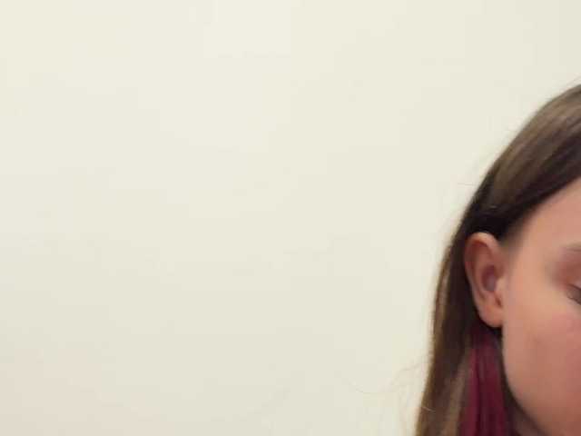 Luna-evans live cam on BongaCams