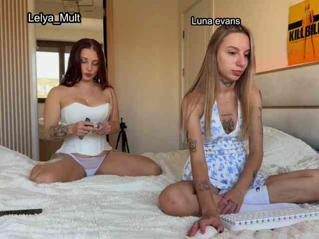 Luna_Lelya webcam