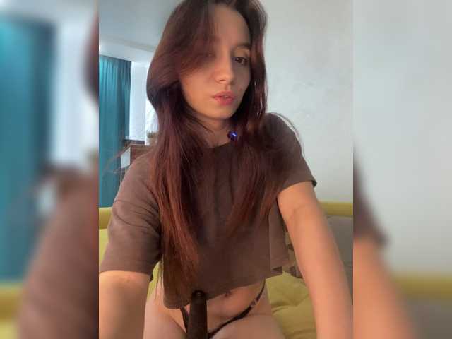 vikssiii, en vivo ahora en BongaCams