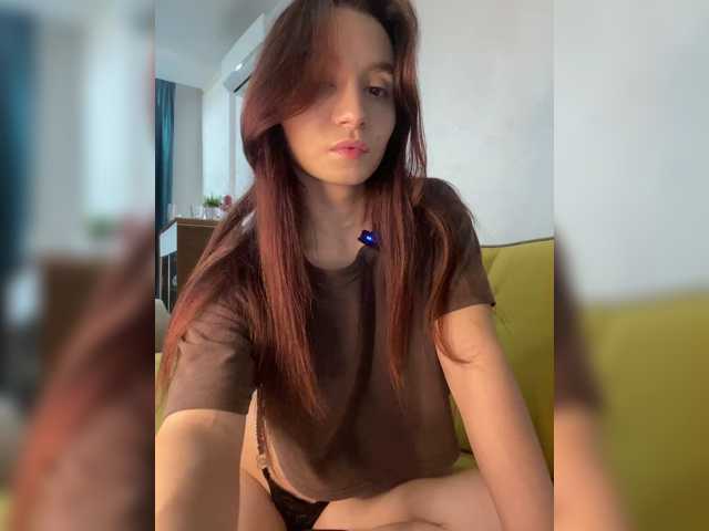 vikssiii, en vivo ahora en BongaCams