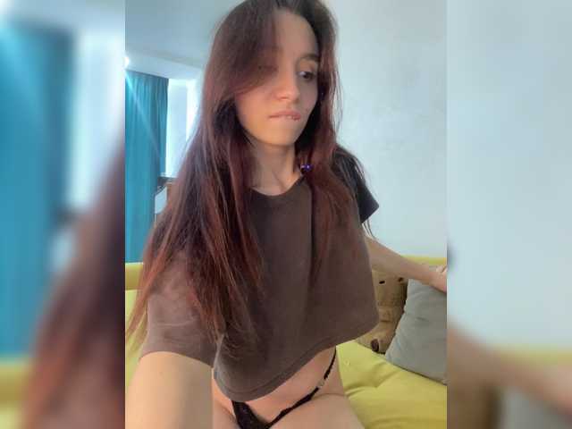 vikssiii, en vivo ahora en BongaCams