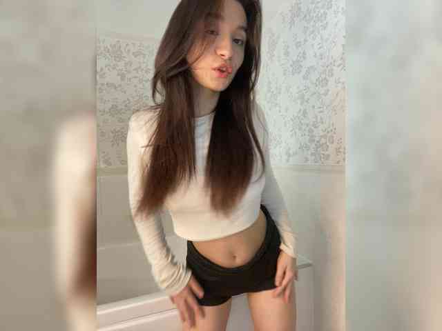 vikssiii Live Webcam on BongaCams